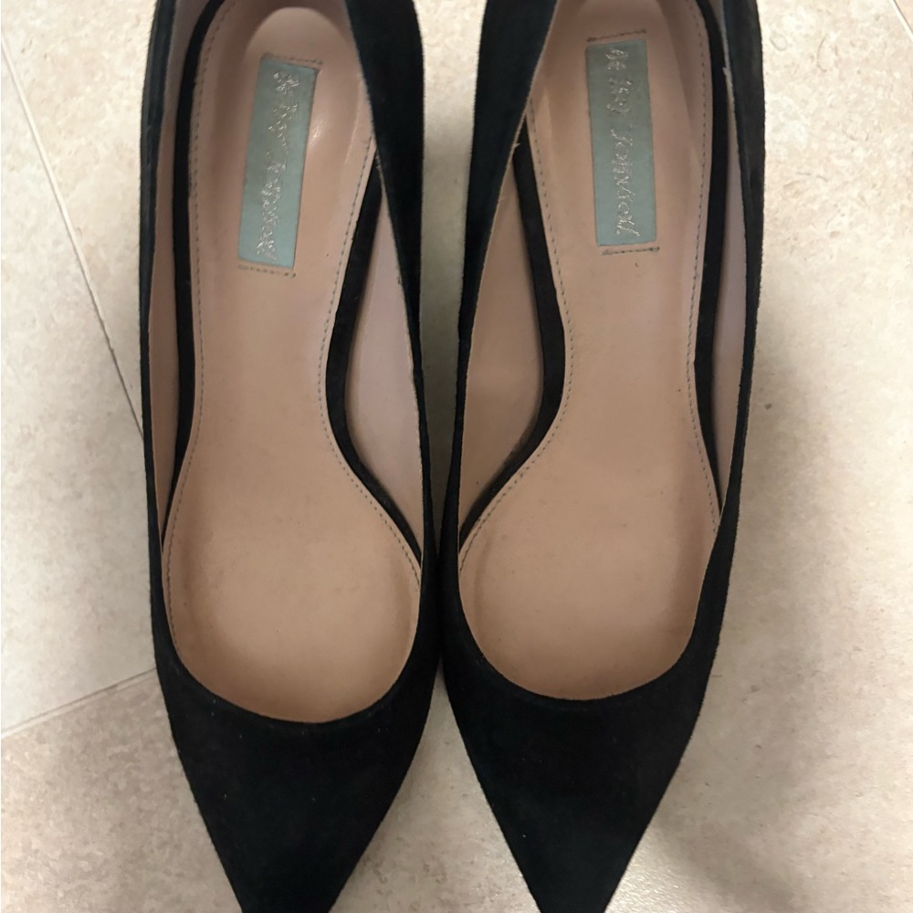 Elegant Black Women's Pumps